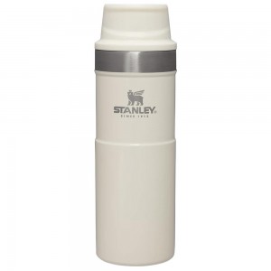 Mugs Stanley Classic Trigger Action Travel Insulated Coffee Tumbler | 16 OZ Beige | SLUQ-90645