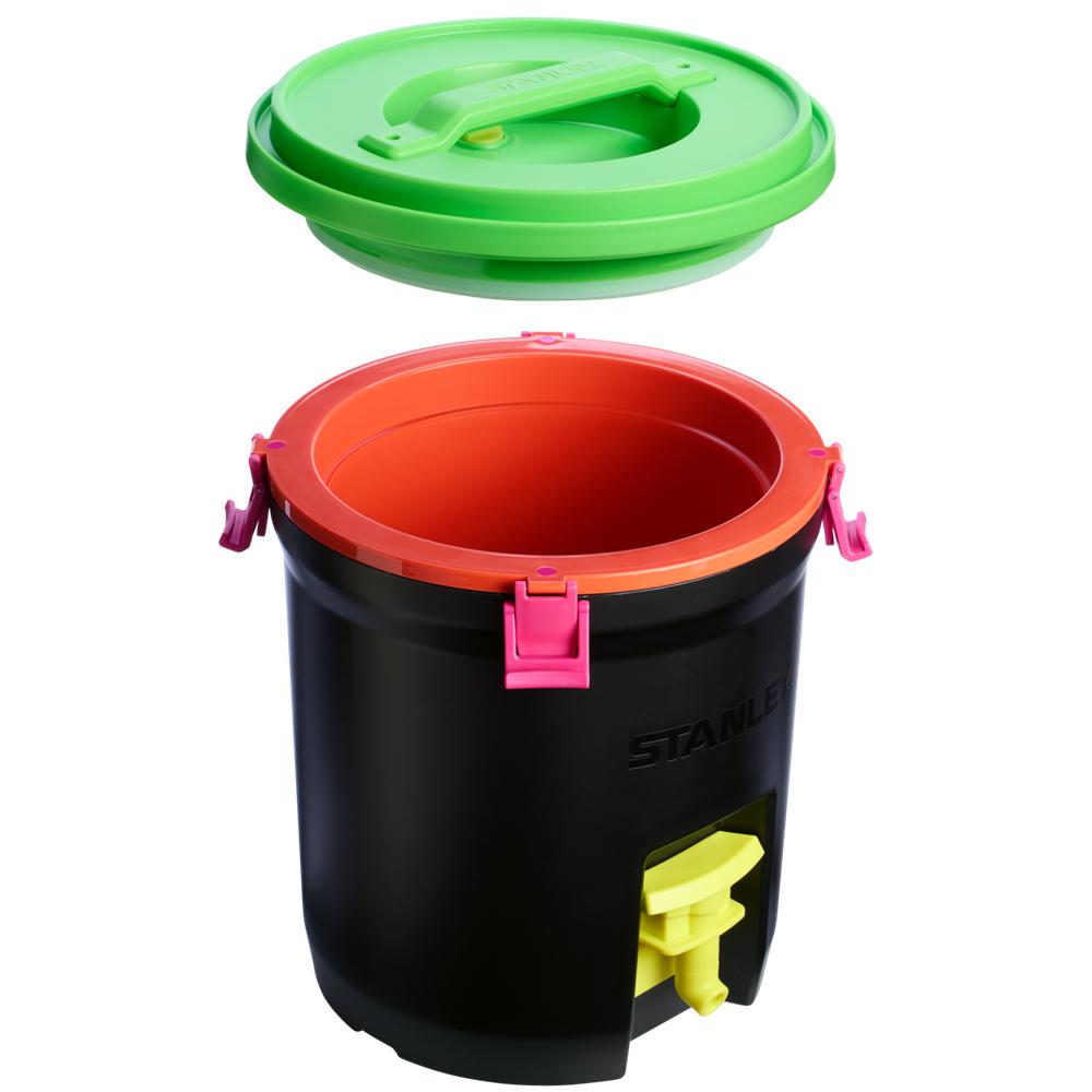 JUGS Stanley Adventure Fast Flow 2 Gallon Negras | HGYW-84523